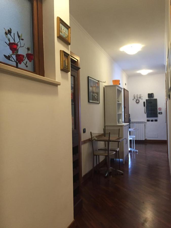 Bed and Breakfast Bb Nuova Fiera Di Roma Fiumicino Esterno foto