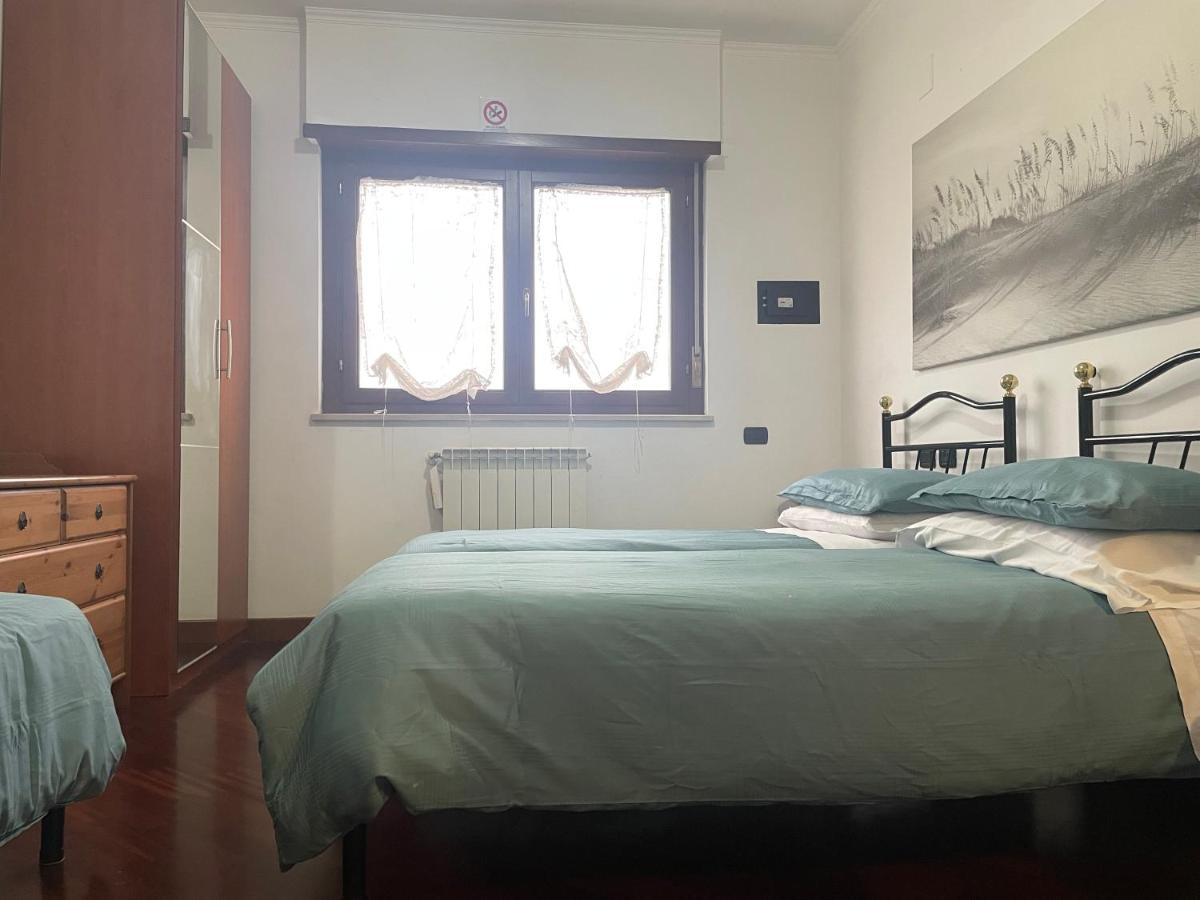 Bed and Breakfast Bb Nuova Fiera Di Roma Fiumicino Esterno foto